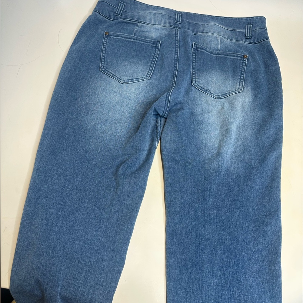 Jr size legging jeans 13 zipper and button in front, back pockets. super cute - Picture 5 of 9
